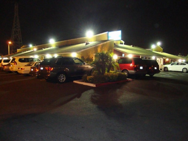 Oasis Inn Sacramento- Elk Grove image 15